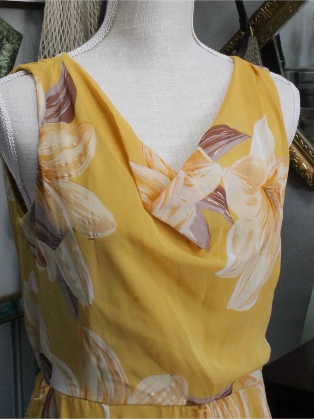 Floral Yellow Maxi Dress - Elegant Sleeveless Summer Gown - Picture 2 of 2